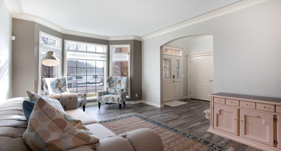 90 Discovery Ridge Road, Calgary, Alberta T3H 4R4, 5 Bedroom Bedrooms, 0 ,4 BathroomBathrooms,Residential,For Sale,Discovery Ridge,0,A2327230