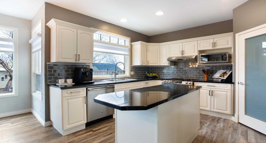 90 Discovery Ridge Road, Calgary, Alberta T3H 4R4, 5 Bedroom Bedrooms, 0 ,4 BathroomBathrooms,Residential,For Sale,Discovery Ridge,0,A2327230