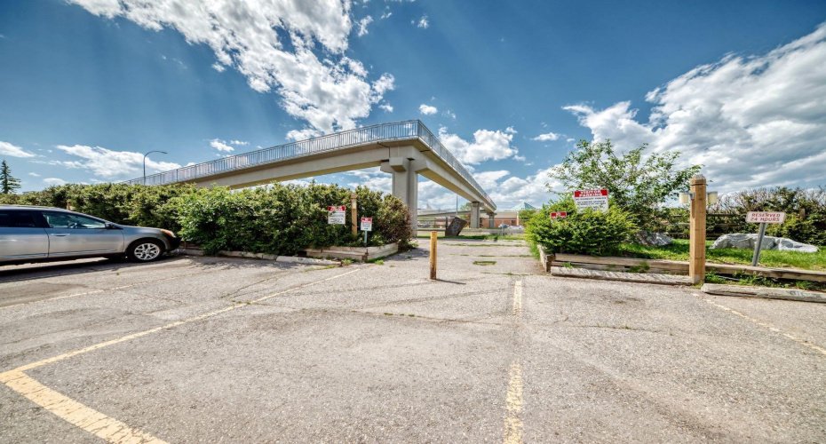 3717 42 Street, Calgary, Alberta T3A 2W2, 1 Bedroom Bedrooms, 0 ,1 BathroomBathrooms,Residential,For Sale,42,0,A2327253