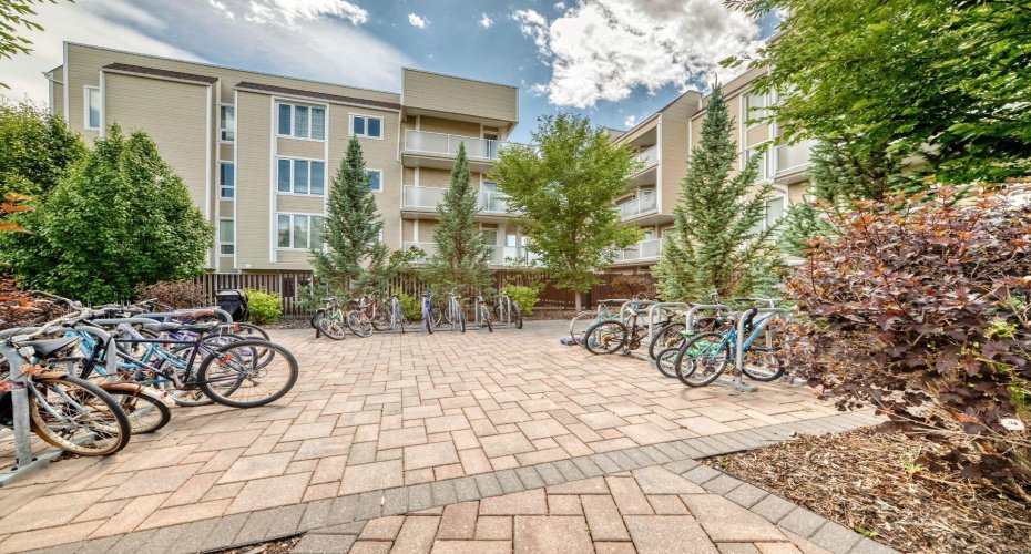 3717 42 Street, Calgary, Alberta T3A 2W2, 1 Bedroom Bedrooms, 0 ,1 BathroomBathrooms,Residential,For Sale,42,0,A2327253