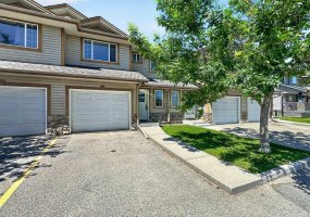 39 Citadel Point, Calgary, Alberta T3G 5L2, 3 Bedroom Bedrooms, 0 ,2 BathroomBathrooms,Residential,For Sale,Citadel,0,A2327260