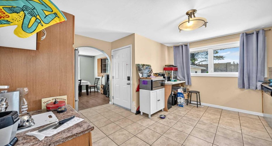 23 Spruce Crescent, St. Albert, Alberta T8N 0H4, 5 Bedroom Bedrooms, 0 ,2 BathroomBathrooms,Residential,For Sale,Spruce,0,A2327266