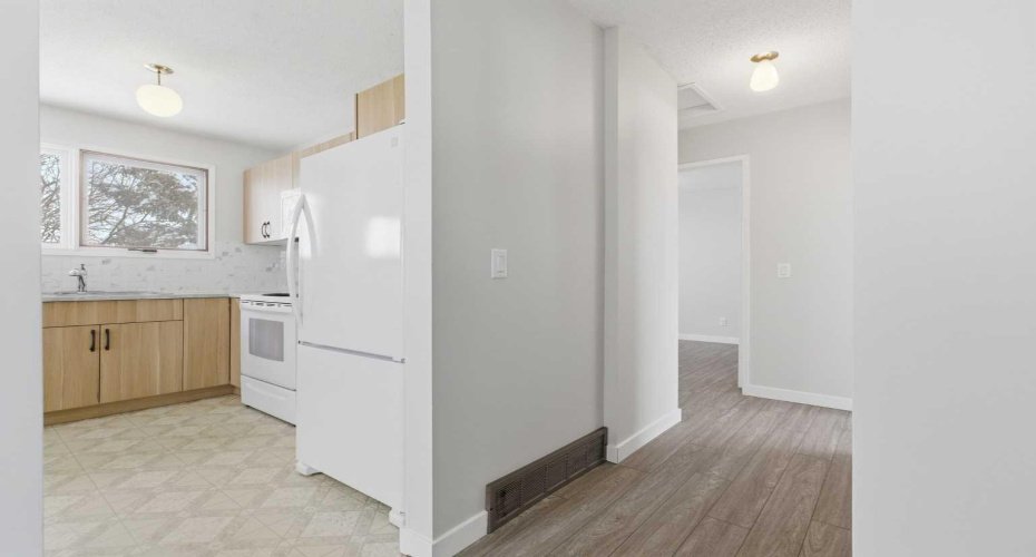 32 Fonda Mews, Calgary, Alberta T2A5S5, 4 Bedroom Bedrooms, 0 ,2 BathroomBathrooms,Residential,For Sale,Fonda,0,A2298267