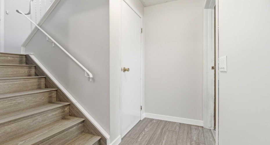 32 Fonda Mews, Calgary, Alberta T2A5S5, 4 Bedroom Bedrooms, 0 ,2 BathroomBathrooms,Residential,For Sale,Fonda,0,A2298267