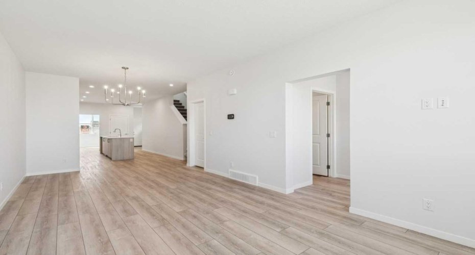 70 Lucas Heath, Calgary, Alberta T3P 2Y2, 3 Bedroom Bedrooms, 0 ,3 BathroomBathrooms,Residential,For Sale,Lucas,0,A2303561