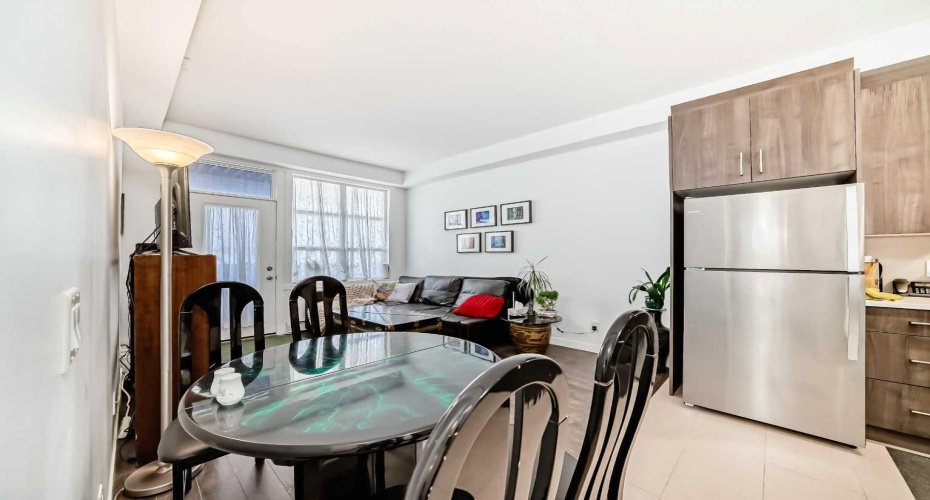2308 Centre Street, Calgary, Alberta T2E 2T7, 2 Bedroom Bedrooms, 0 ,2 BathroomBathrooms,Residential,For Sale,Centre,0,A2307465