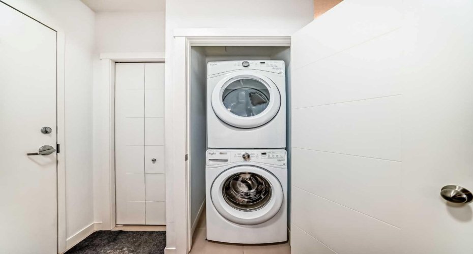 2308 Centre Street, Calgary, Alberta T2E 2T7, 2 Bedroom Bedrooms, 0 ,2 BathroomBathrooms,Residential,For Sale,Centre,0,A2307465