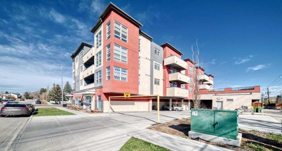 2308 Centre Street, Calgary, Alberta T2E 2T7, 2 Bedroom Bedrooms, 0 ,2 BathroomBathrooms,Residential,For Sale,Centre,0,A2307465