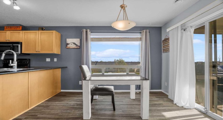 302 Sunrise Terrace, High River, Alberta T1V 0C3, 2 Bedroom Bedrooms, 0 ,2 BathroomBathrooms,Residential,For Sale,Sunrise,0,A2312582