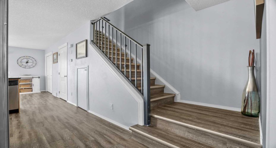 302 Sunrise Terrace, High River, Alberta T1V 0C3, 2 Bedroom Bedrooms, 0 ,2 BathroomBathrooms,Residential,For Sale,Sunrise,0,A2312582
