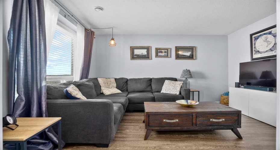 302 Sunrise Terrace, High River, Alberta T1V 0C3, 2 Bedroom Bedrooms, 0 ,2 BathroomBathrooms,Residential,For Sale,Sunrise,0,A2312582