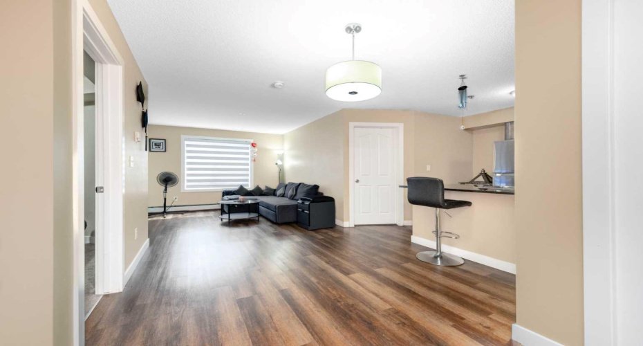 7110 80 Avenue, Calgary, Alberta T3J 0N4, 2 Bedroom Bedrooms, 0 ,1 BathroomBathrooms,Residential,For Sale,80,0,A2315078