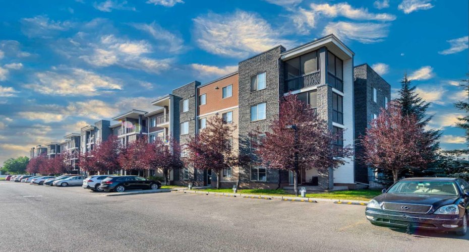 7110 80 Avenue, Calgary, Alberta T3J 0N4, 2 Bedroom Bedrooms, 0 ,1 BathroomBathrooms,Residential,For Sale,80,0,A2315078