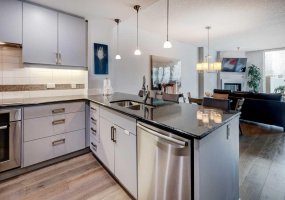 888 4 Avenue, Calgary, Alberta T2P0V2, 1 Bedroom Bedrooms, 0 ,1 BathroomBathrooms,Residential,For Sale,4,0,A2317151