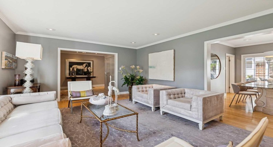 Ease of flow with wide doorways