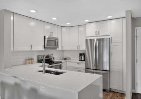 1415 17 Street, Calgary, Alberta T2G3V3, 2 Bedroom Bedrooms, 0 ,2 BathroomBathrooms,Residential,For Sale,17,0,A2322207