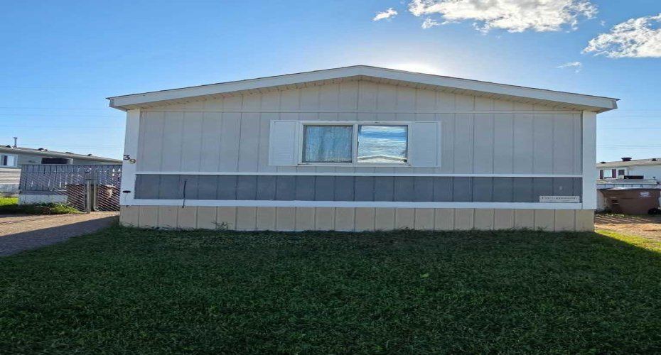 39 Maple Drive, Brooks, Alberta T1R 1J2, 3 Bedroom Bedrooms, 0 ,2 BathroomBathrooms,Mobile,For Sale,Maple,0,A2322316