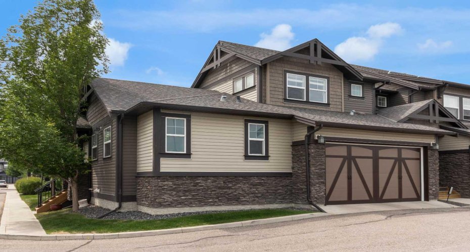 110 Coopers Common, Airdrie, Alberta T4B 3Y3, 2 Bedroom Bedrooms, 0 ,3 BathroomBathrooms,Residential,For Sale,Coopers,0,A2322478