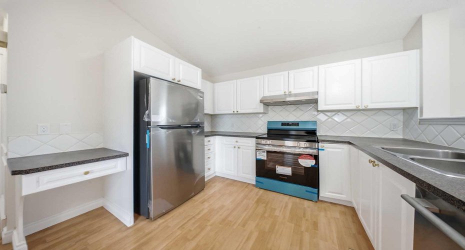 33 MARTIN CROSSING Green, Calgary, Alberta T3J 3P1, 4 Bedroom Bedrooms, 0 ,2 BathroomBathrooms,Residential,For Sale,MARTIN CROSSING,0,A2322585