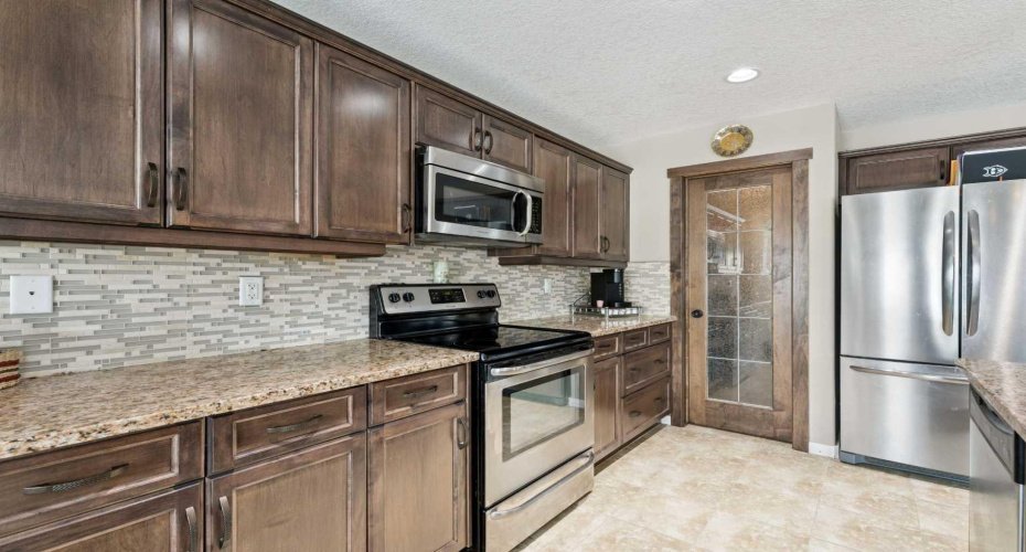 23 Kingston View, Airdrie, Alberta T4A 0K4, 3 Bedroom Bedrooms, 0 ,3 BathroomBathrooms,Residential,For Sale,Kingston,0,A2322643