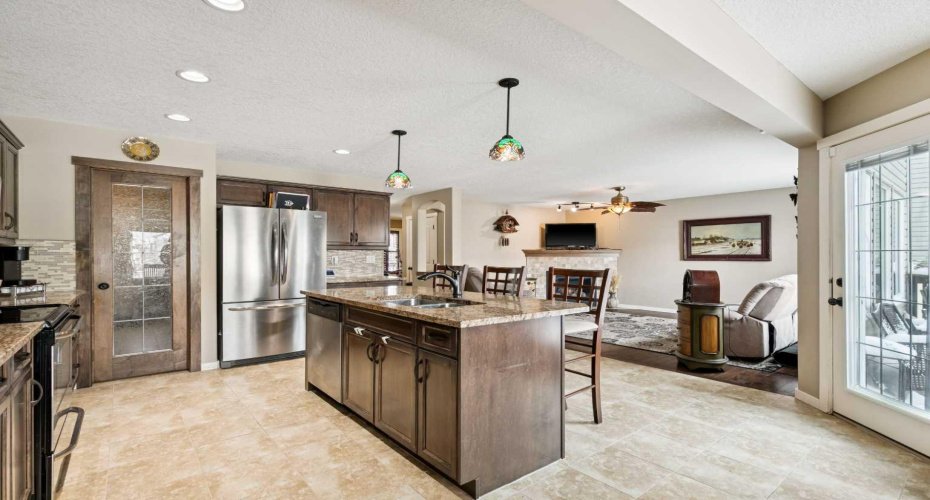 23 Kingston View, Airdrie, Alberta T4A 0K4, 3 Bedroom Bedrooms, 0 ,3 BathroomBathrooms,Residential,For Sale,Kingston,0,A2322643