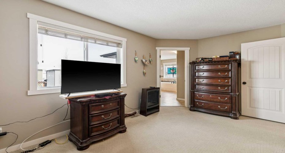 23 Kingston View, Airdrie, Alberta T4A 0K4, 3 Bedroom Bedrooms, 0 ,3 BathroomBathrooms,Residential,For Sale,Kingston,0,A2322643