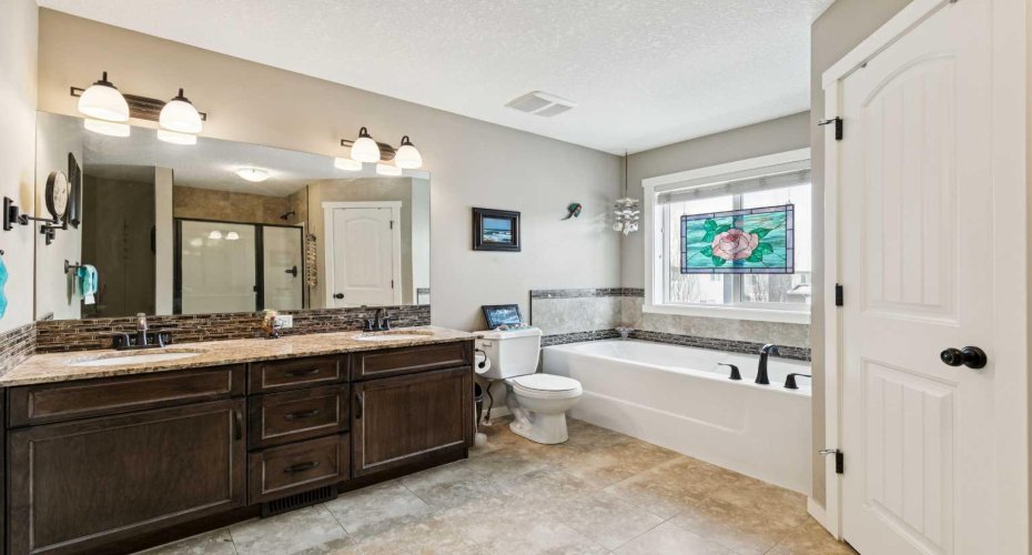 23 Kingston View, Airdrie, Alberta T4A 0K4, 3 Bedroom Bedrooms, 0 ,3 BathroomBathrooms,Residential,For Sale,Kingston,0,A2322643