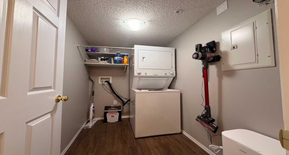 848 4 Avenue, Wainwright, Alberta T9W 1V6, 2 Bedroom Bedrooms, 0 ,2 BathroomBathrooms,Residential,For Sale,4,0,A2322670