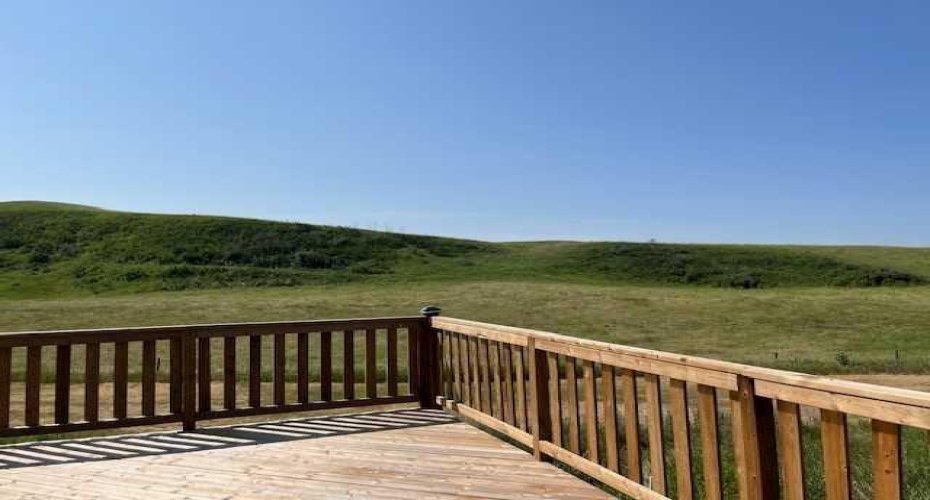 1 Main Street, Rural Wheatland County, Alberta T0J 2T0, 2 Bedroom Bedrooms, 0 ,4 BathroomBathrooms,Residential,For Sale,Main,0,A2323281