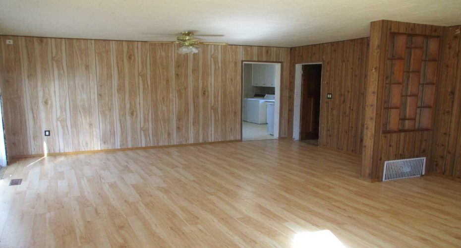 322 7th Avenue, Manning, Alberta T0H 2M0, 3 Bedroom Bedrooms, 0 ,1 BathroomBathrooms,Residential,For Sale,7th,0,A2323662