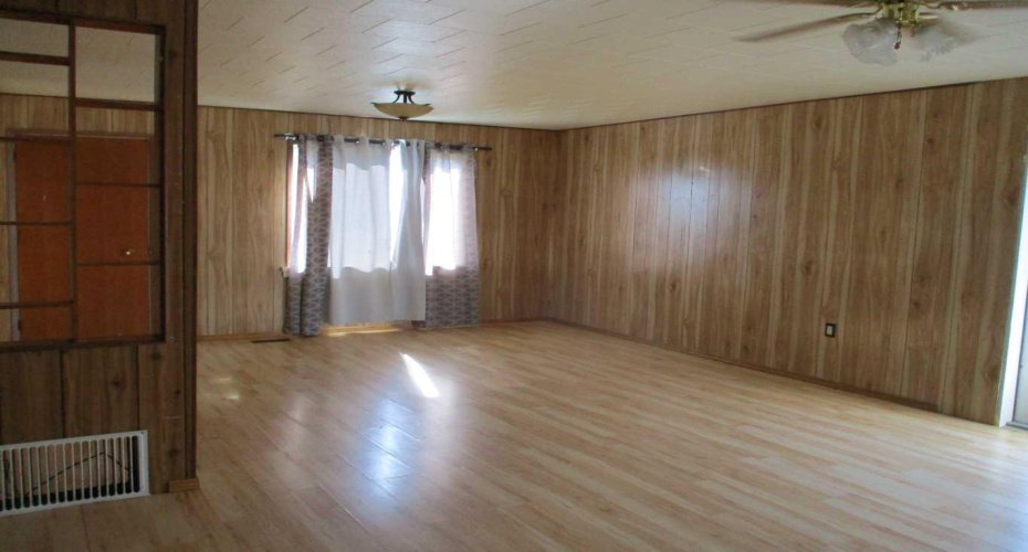 322 7th Avenue, Manning, Alberta T0H 2M0, 3 Bedroom Bedrooms, 0 ,1 BathroomBathrooms,Residential,For Sale,7th,0,A2323662