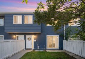 251 90 Avenue, Calgary, Alberta T2J 0A4, 2 Bedroom Bedrooms, 0 ,1 BathroomBathrooms,Residential,For Sale,90,0,A2323936
