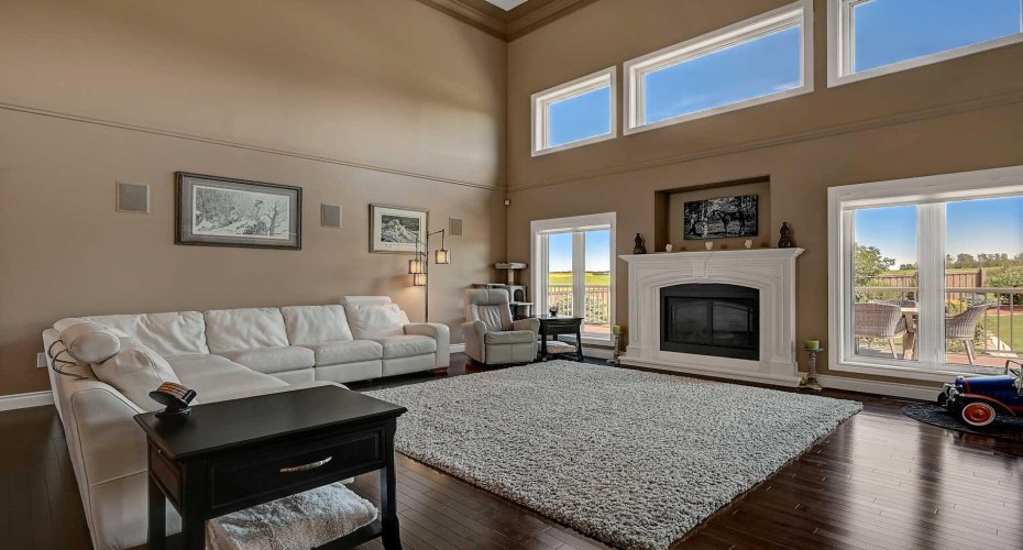 1130 Redlow Drive, Beaverlodge, Alberta T0H 0C0, 6 Bedroom Bedrooms, 0 ,4 BathroomBathrooms,Residential,For Sale,Redlow,0,A2324224