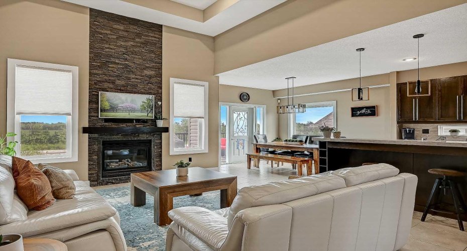 7017 85 Street, Grande Prairie, Alberta T8X 0J3, 5 Bedroom Bedrooms, 0 ,3 BathroomBathrooms,Residential,For Sale,85,0,A2324446