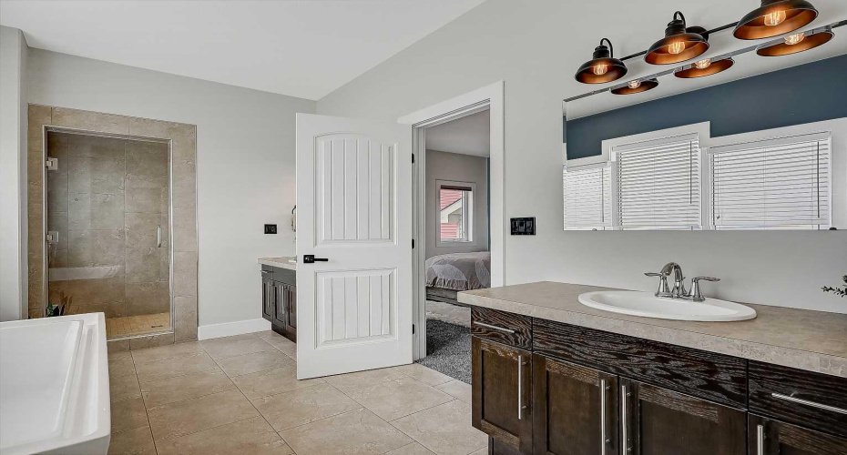 7017 85 Street, Grande Prairie, Alberta T8X 0J3, 5 Bedroom Bedrooms, 0 ,3 BathroomBathrooms,Residential,For Sale,85,0,A2324446