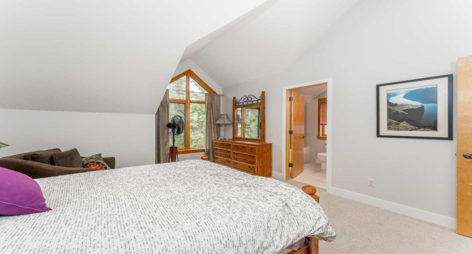 300 Eagle Terrace Road, Canmore, Alberta T1W 3E5, 3 Bedroom Bedrooms, 0 ,4 BathroomBathrooms,Residential,For Sale,Eagle Terrace,0,A2324717