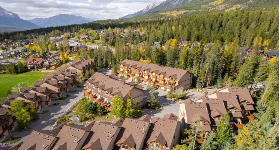 300 Eagle Terrace Road, Canmore, Alberta T1W 3E5, 3 Bedroom Bedrooms, 0 ,4 BathroomBathrooms,Residential,For Sale,Eagle Terrace,0,A2324717