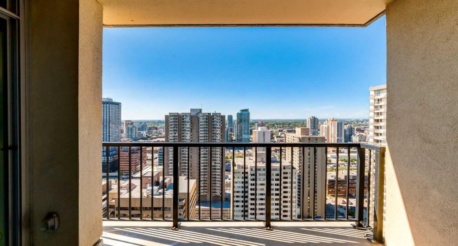 930 6 Avenue, Calgary, Alberta T2P 1J3, 1 Bedroom Bedrooms, 0 ,1 BathroomBathrooms,Residential,For Sale,6,0,A2325167