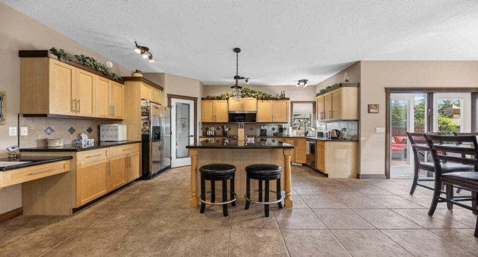 9 Vantage Crescent, Olds, Alberta T4H 0A8, 4 Bedroom Bedrooms, 0 ,4 BathroomBathrooms,Residential,For Sale,Vantage,0,A2325554
