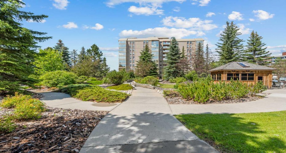 4554 Valiant Drive, Calgary, Alberta T3A2V5, 1 Bedroom Bedrooms, 0 ,1 BathroomBathrooms,Residential,For Sale,Valiant,0,A2325576
