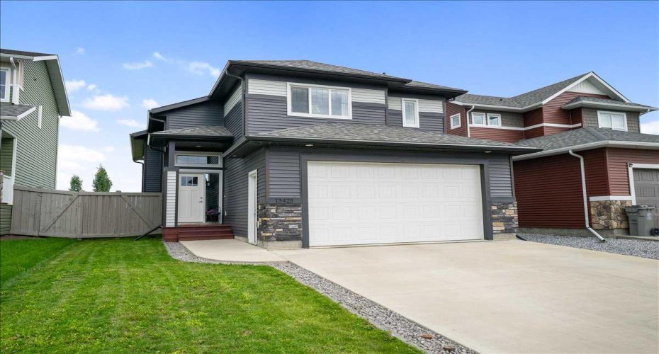 13425 104 A Street, Grande Prairie, Alberta T8V 6K8, 3 Bedroom Bedrooms, 0 ,2 BathroomBathrooms,Residential,For Sale,104 A,0,A2325609