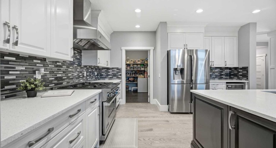201 Stonemere Bay, Chestermere, Alberta T1X 0S1, 4 Bedrooms Bedrooms, ,4 BathroomsBathrooms,Residential,For Sale,Stonemere,A2325739