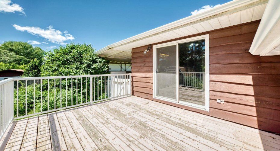 5227 37 Street, Innisfail, Alberta T4G 1E4, 5 Bedroom Bedrooms, 0 ,3 BathroomBathrooms,Residential,For Sale,37,0,A2326040