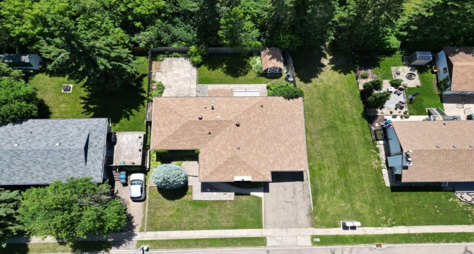 5227 37 Street, Innisfail, Alberta T4G 1E4, 5 Bedroom Bedrooms, 0 ,3 BathroomBathrooms,Residential,For Sale,37,0,A2326040