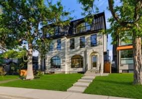 2233 2 Avenue, Calgary, Alberta T2N 0H1, 7 Bedroom Bedrooms, 0 ,7 BathroomBathrooms,Residential,For Sale,2,0,A2326056