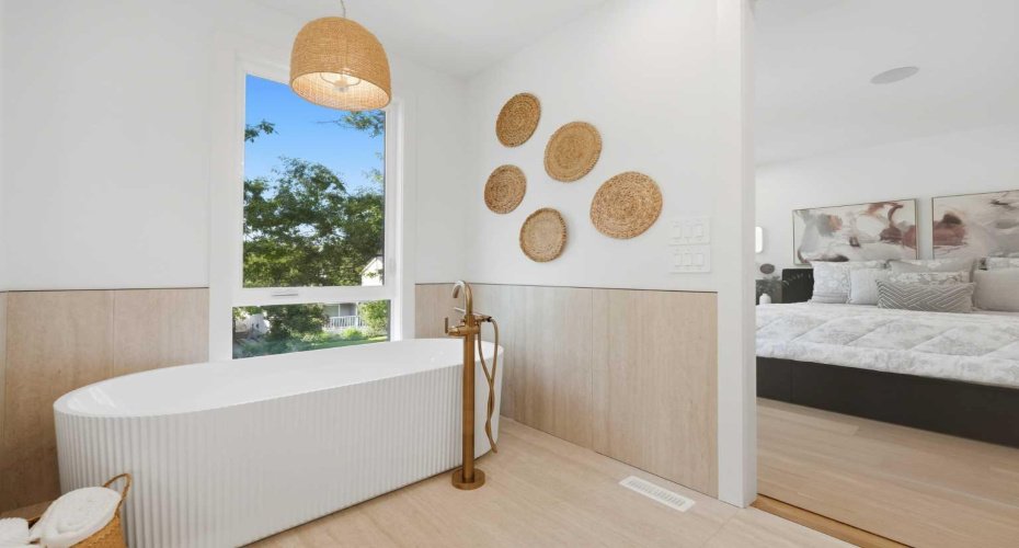 PRIMARY ENSUITE