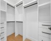 BED 2 CLOSET