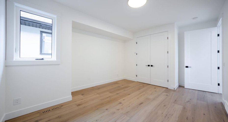 2026 36 Street, Calgary, Alberta T3E 2Z1, 5 Bedroom Bedrooms, 0 ,4 BathroomBathrooms,Residential,For Sale,36,0,A2326089