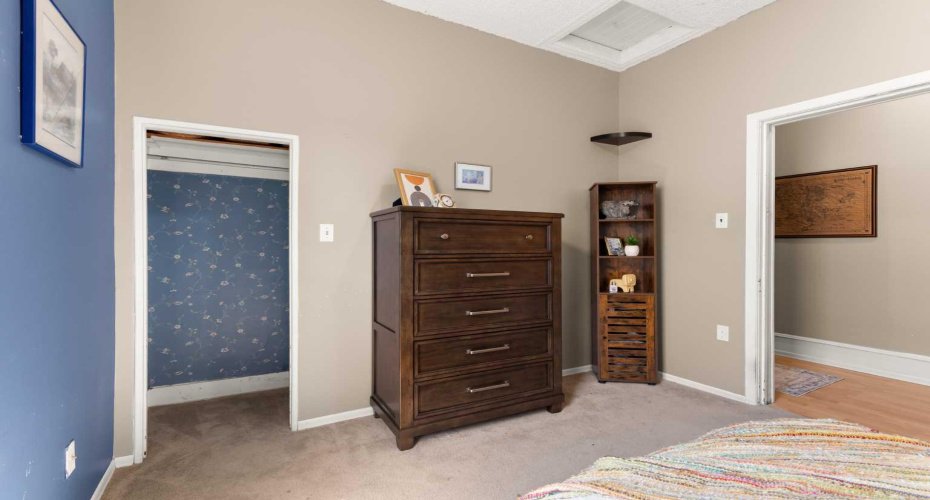303 8 Street, Medicine Hat, Alberta T1A1L6, 2 Bedroom Bedrooms, 0 ,1 BathroomBathrooms,Residential,For Sale,8,0,A2326215