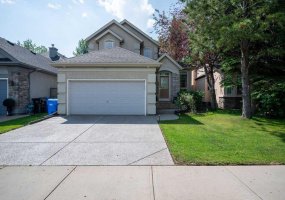 13 Cranston Drive, Calgary, Alberta T3M 1A2, 3 Bedroom Bedrooms, 0 ,3 BathroomBathrooms,Residential,For Sale,Cranston,0,A2326228